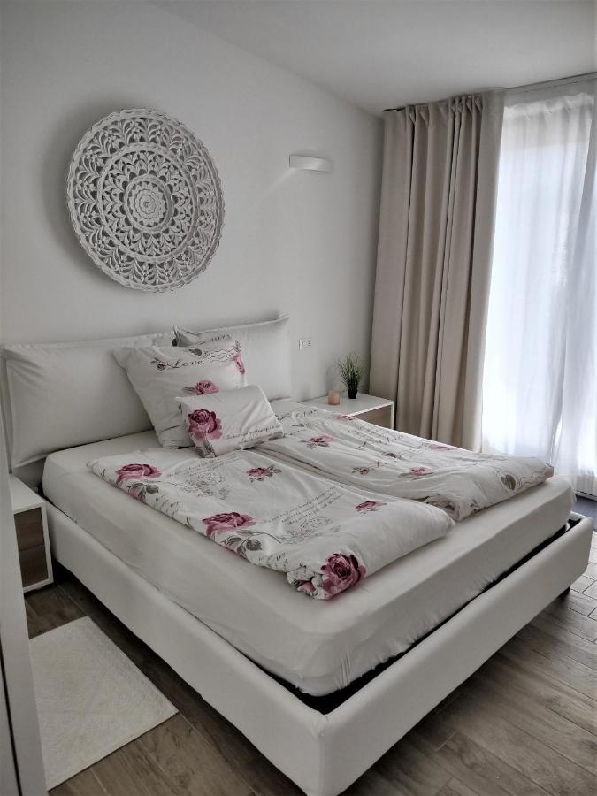 Mt Consulting Vacanze Cannigione Exterior foto