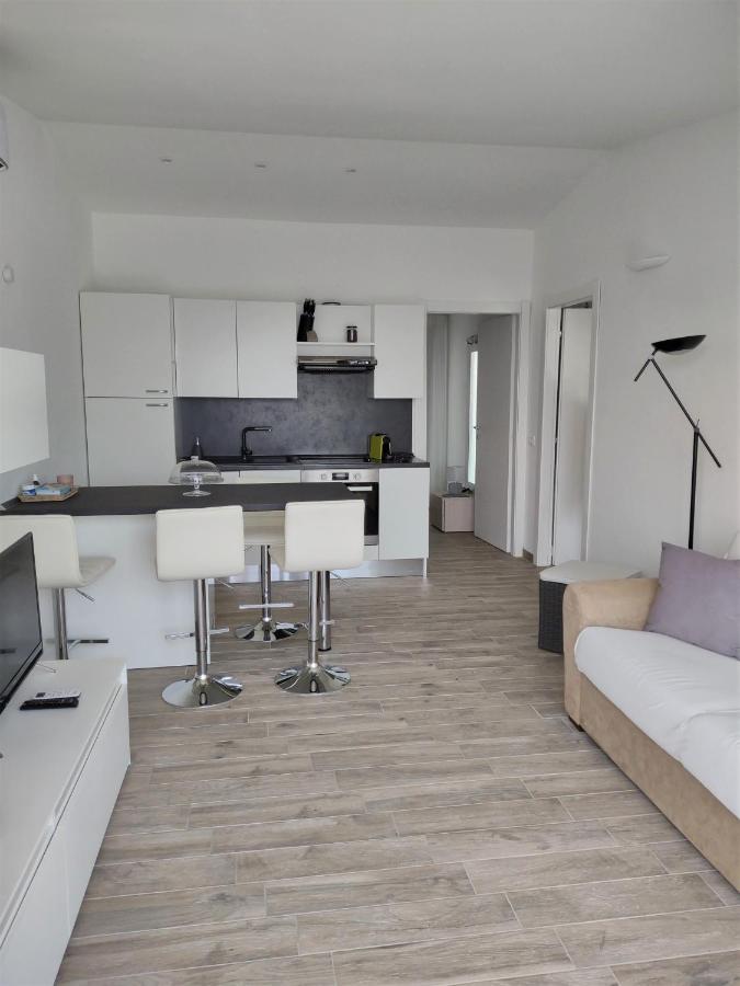 Mt Consulting Vacanze Cannigione Exterior foto