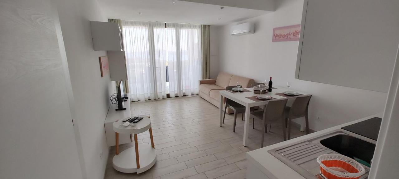 Mt Consulting Vacanze Cannigione Exterior foto